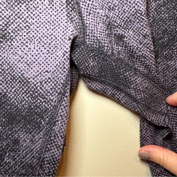 Lululemon Align Crop Pixel Print | size 4 - Picture 4 of 9